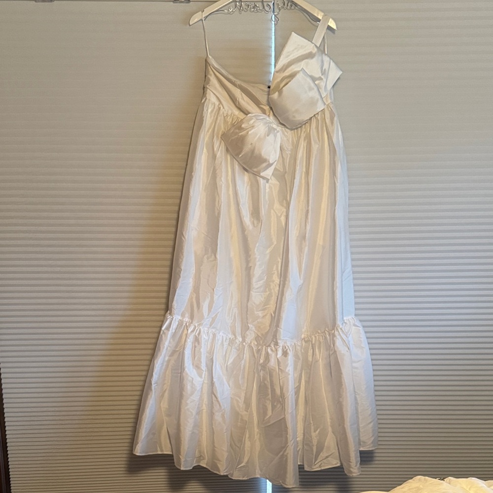 Anthropologie Ivory Wedding Gown with Bow Accent